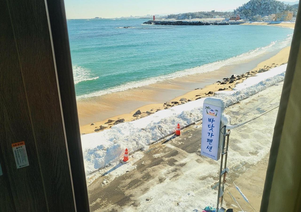 גוסונג Seaside Pension מראה חיצוני תמונה