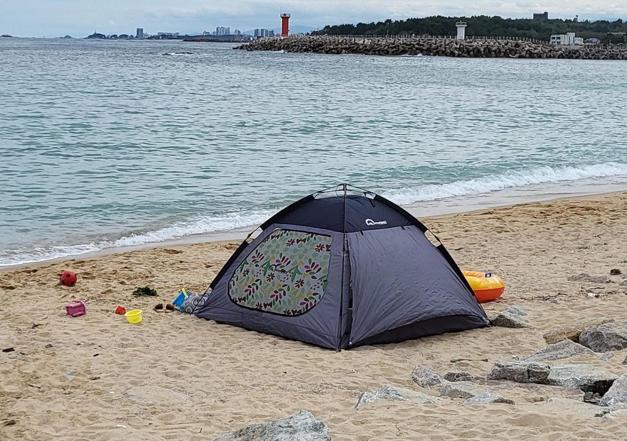 גוסונג Seaside Pension מראה חיצוני תמונה