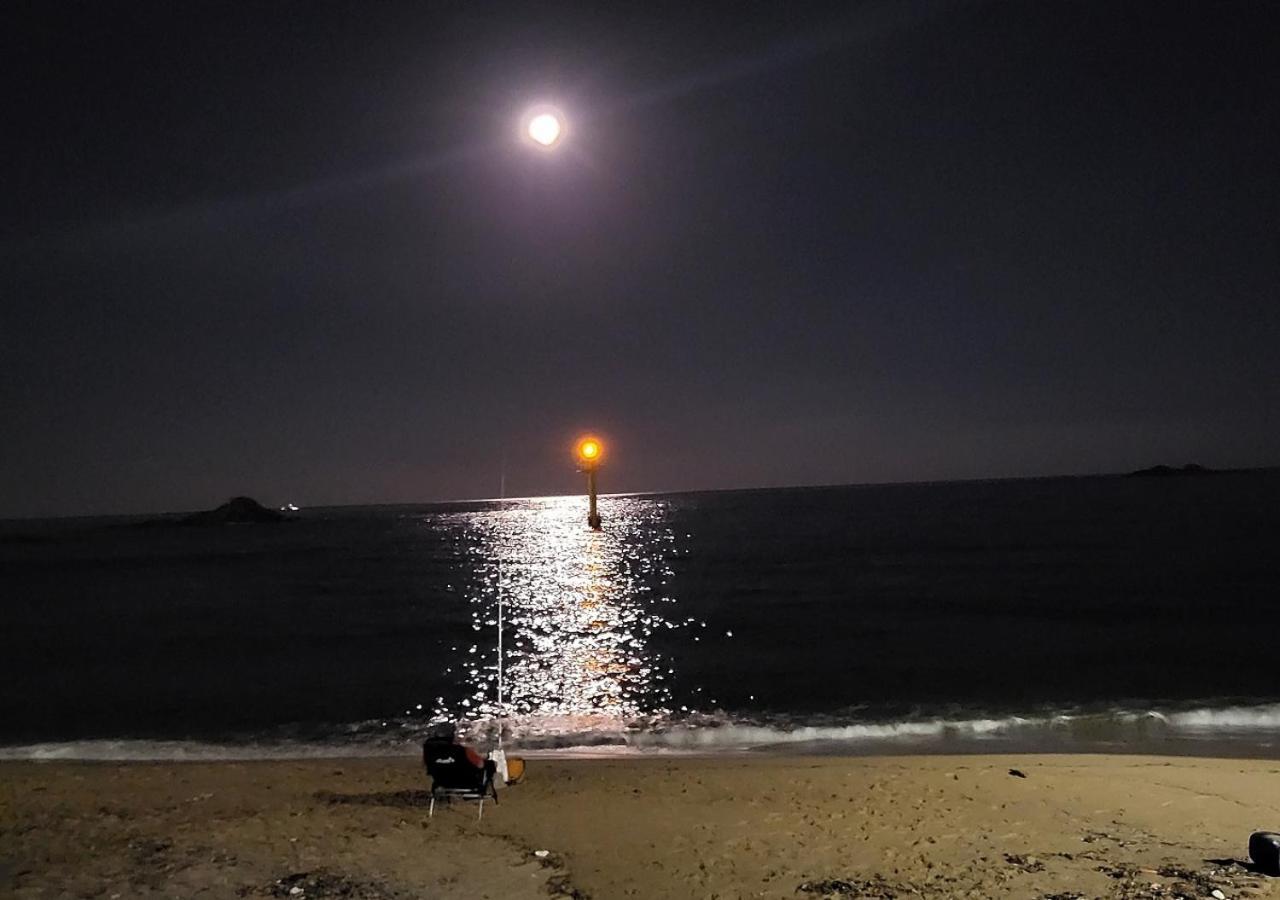 גוסונג Seaside Pension מראה חיצוני תמונה