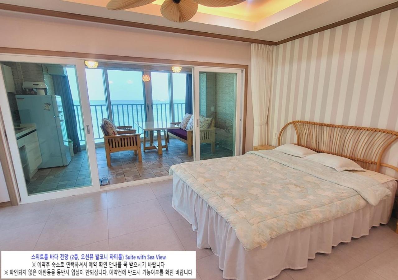 גוסונג Seaside Pension מראה חיצוני תמונה