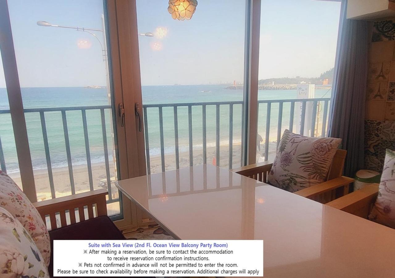 גוסונג Seaside Pension מראה חיצוני תמונה