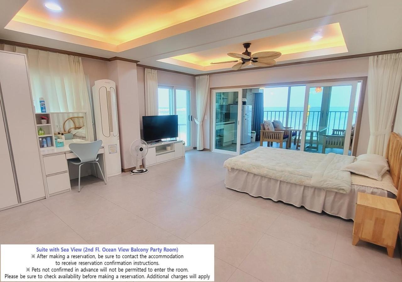 גוסונג Seaside Pension מראה חיצוני תמונה