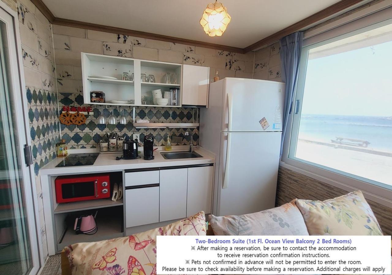 גוסונג Seaside Pension מראה חיצוני תמונה